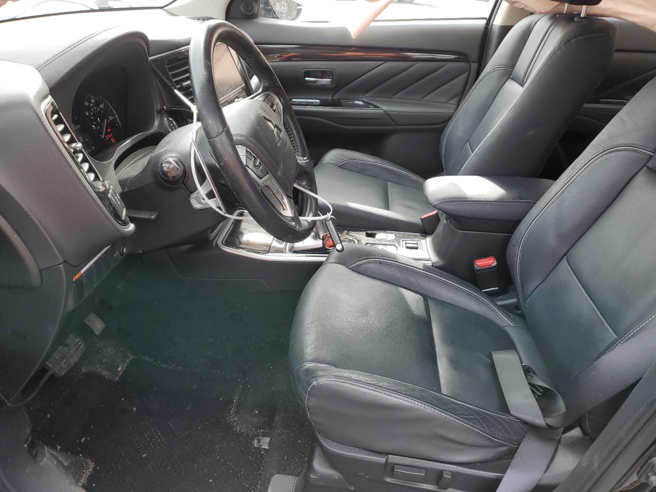 2018 Mitsubishi Outlander - Image 7