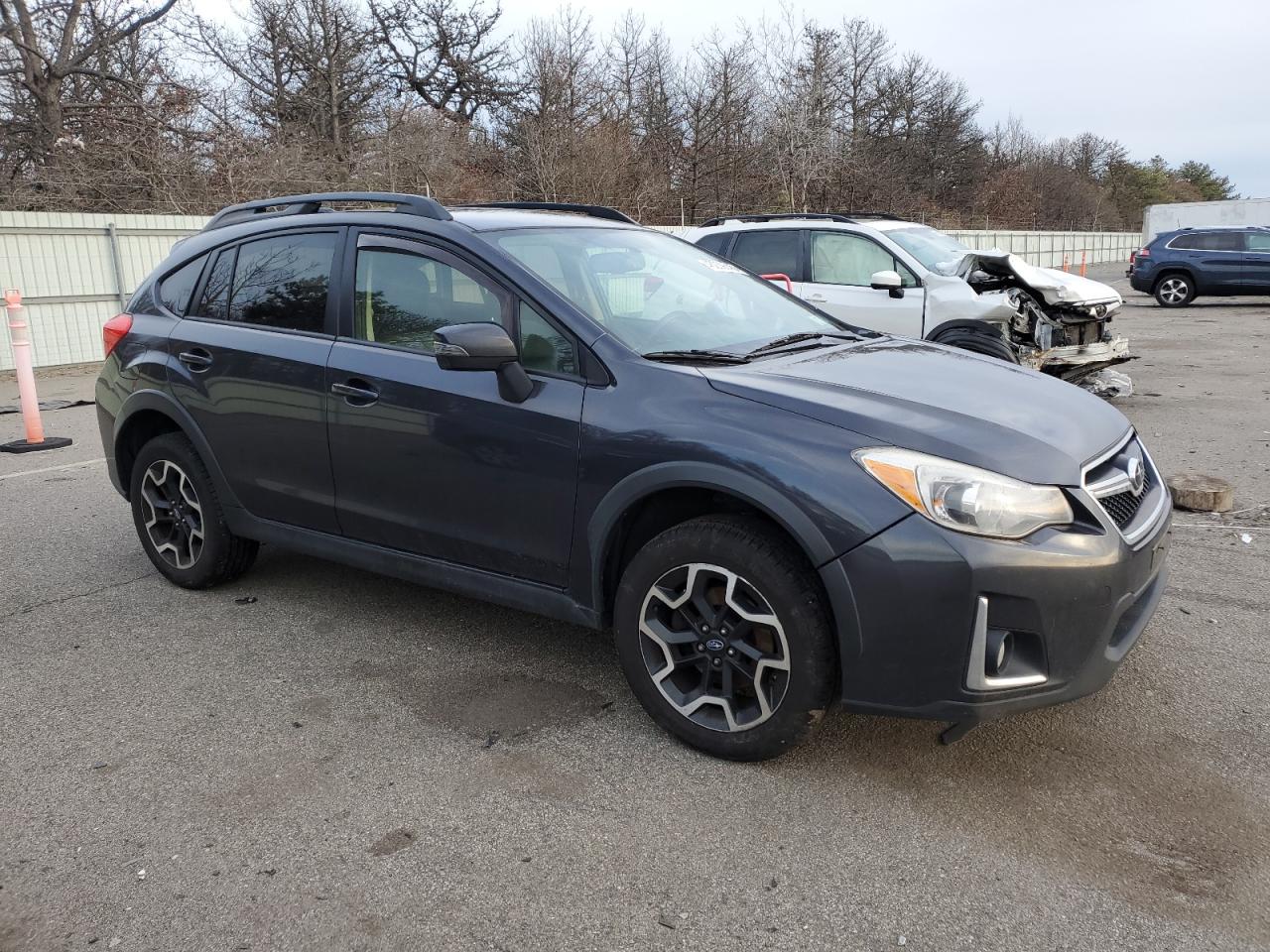 2016 Subaru XV - Image 4