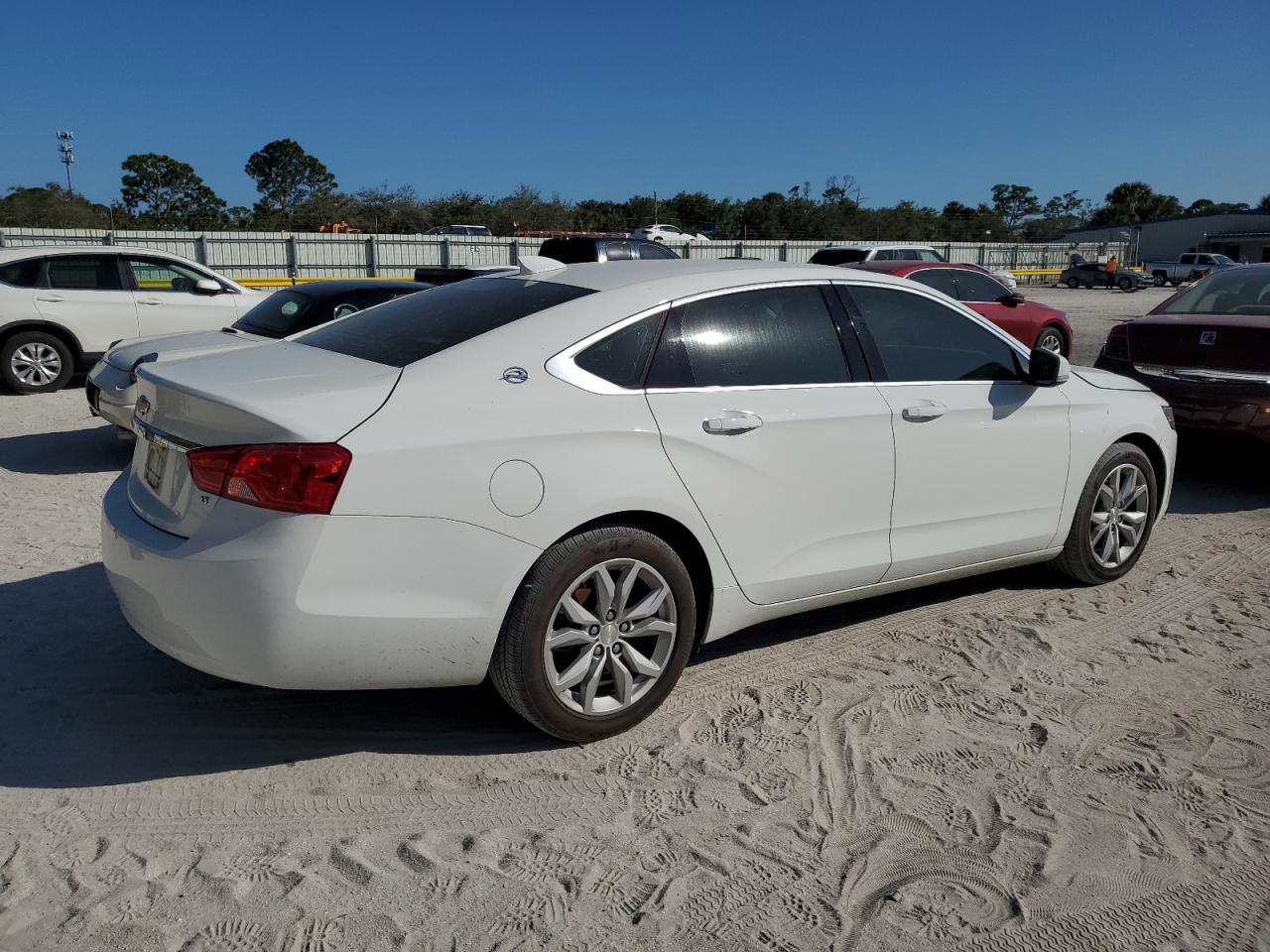 2016 Chevrolet Impala - Image 3