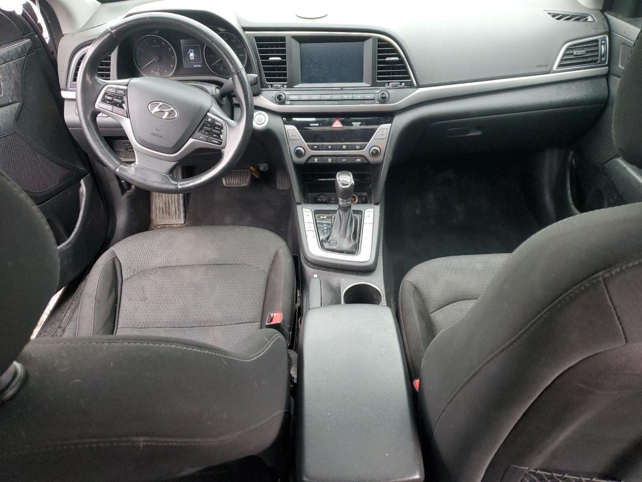 2018 Hyundai Elantra - Image 8