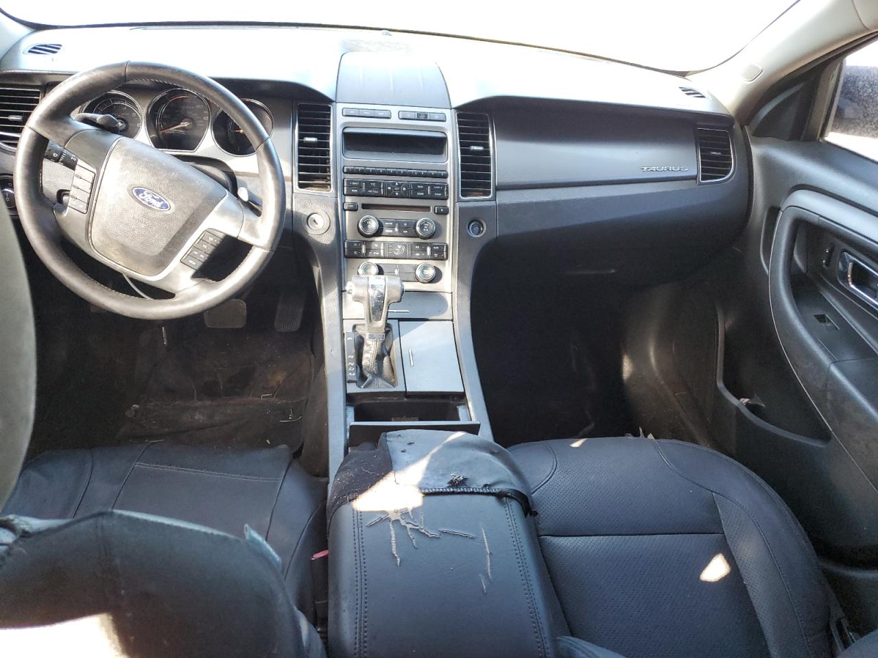 2011 Ford Taurus - Image 8