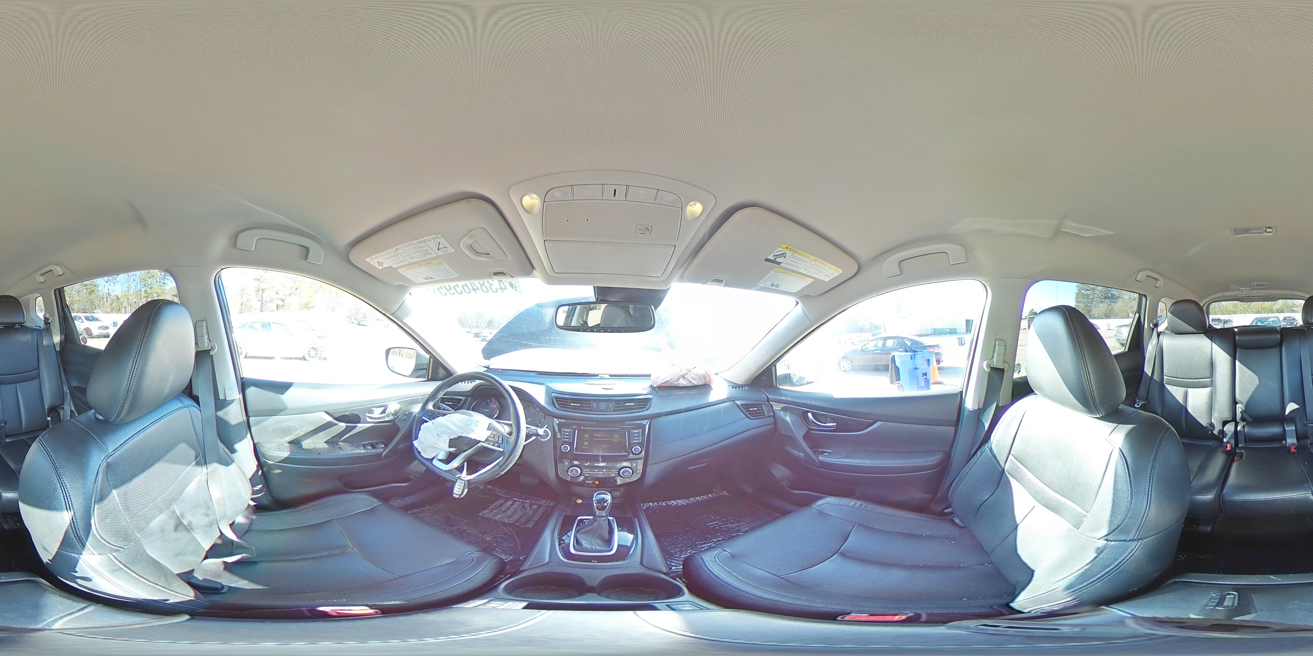 2018 Nissan Rogue - Image 14
