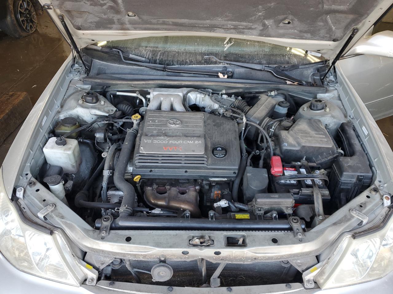 2003 Toyota Avalon - Image 11