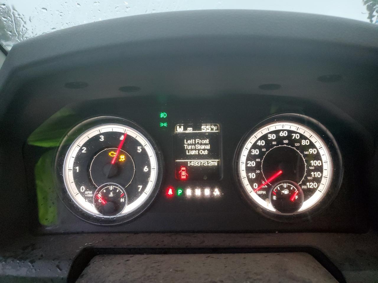 2014 RAM 1500 - Image 9