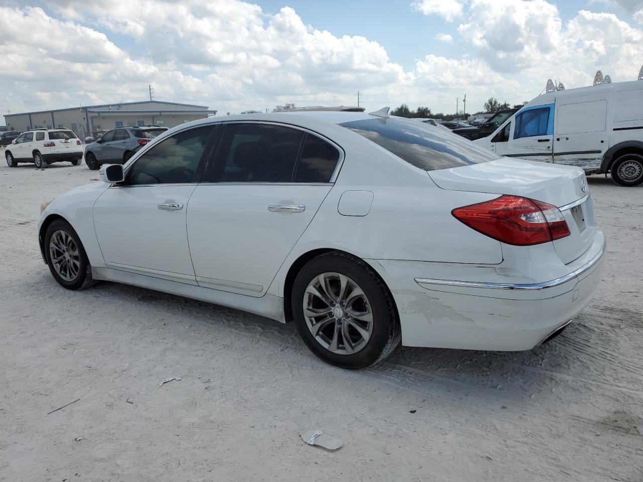 2013 Hyundai Genesis - Image 2