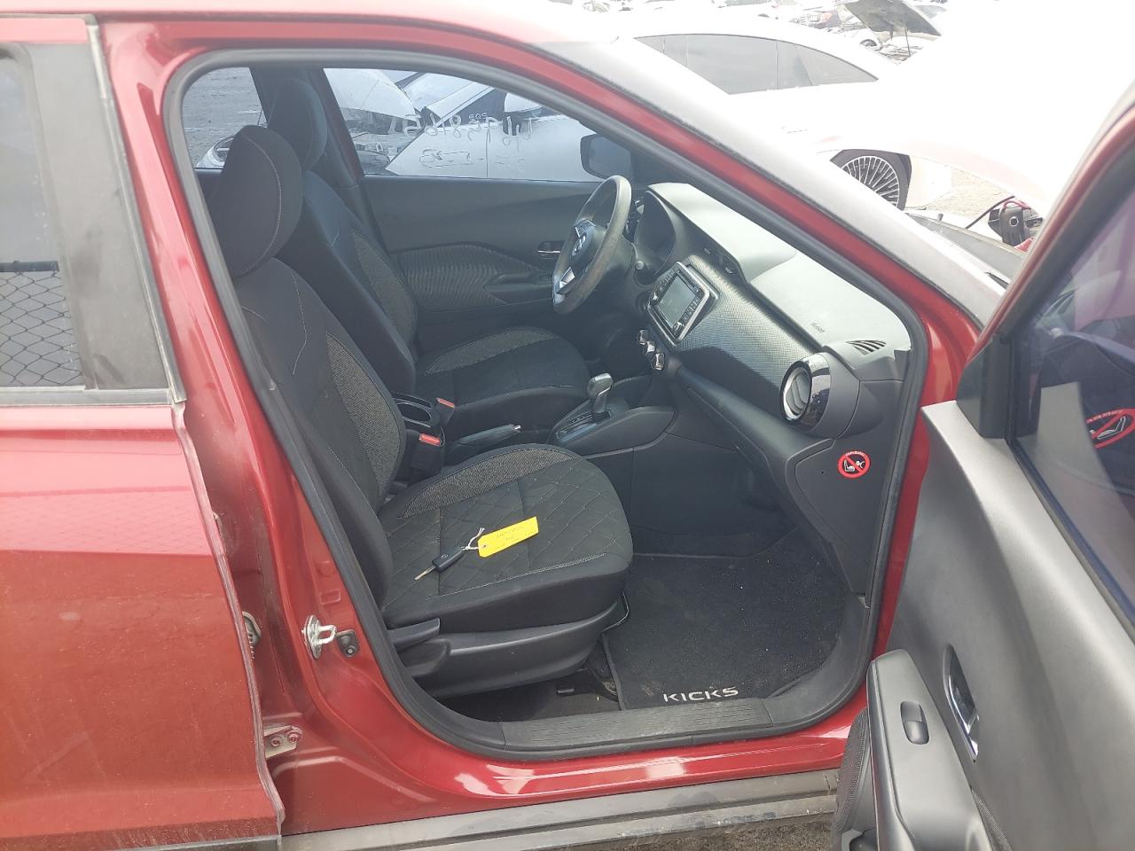 3N1CP5C92JL514214 - 2018 Nissan Kicks - #46958165