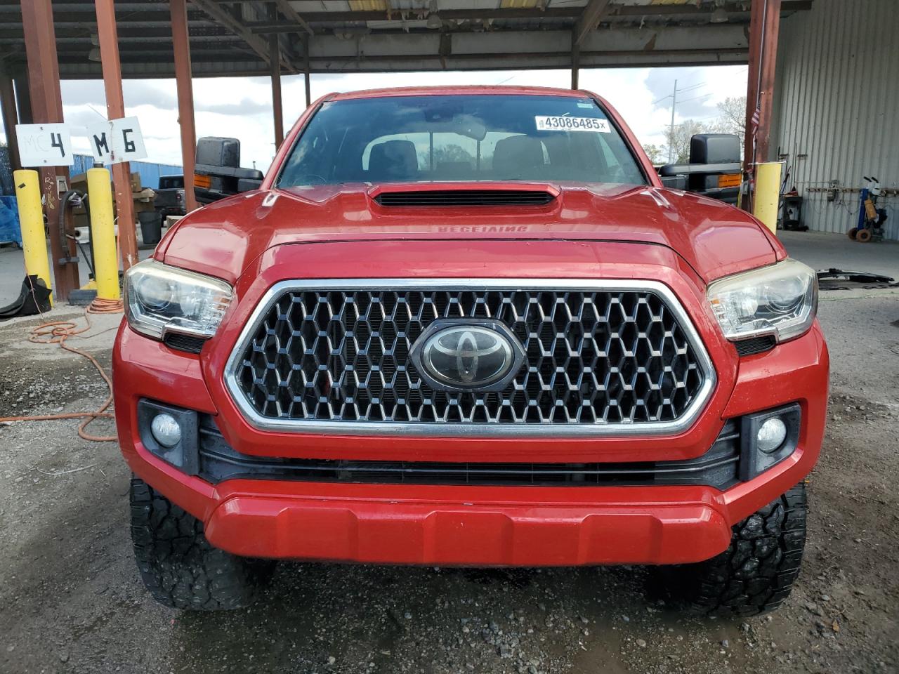2018 Toyota Tacoma - Image 5