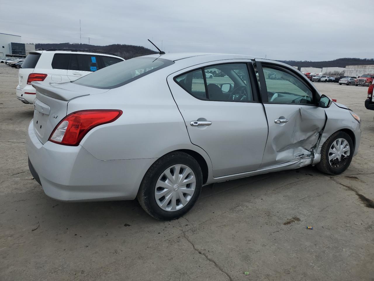 2017 Nissan Versa - Image 3