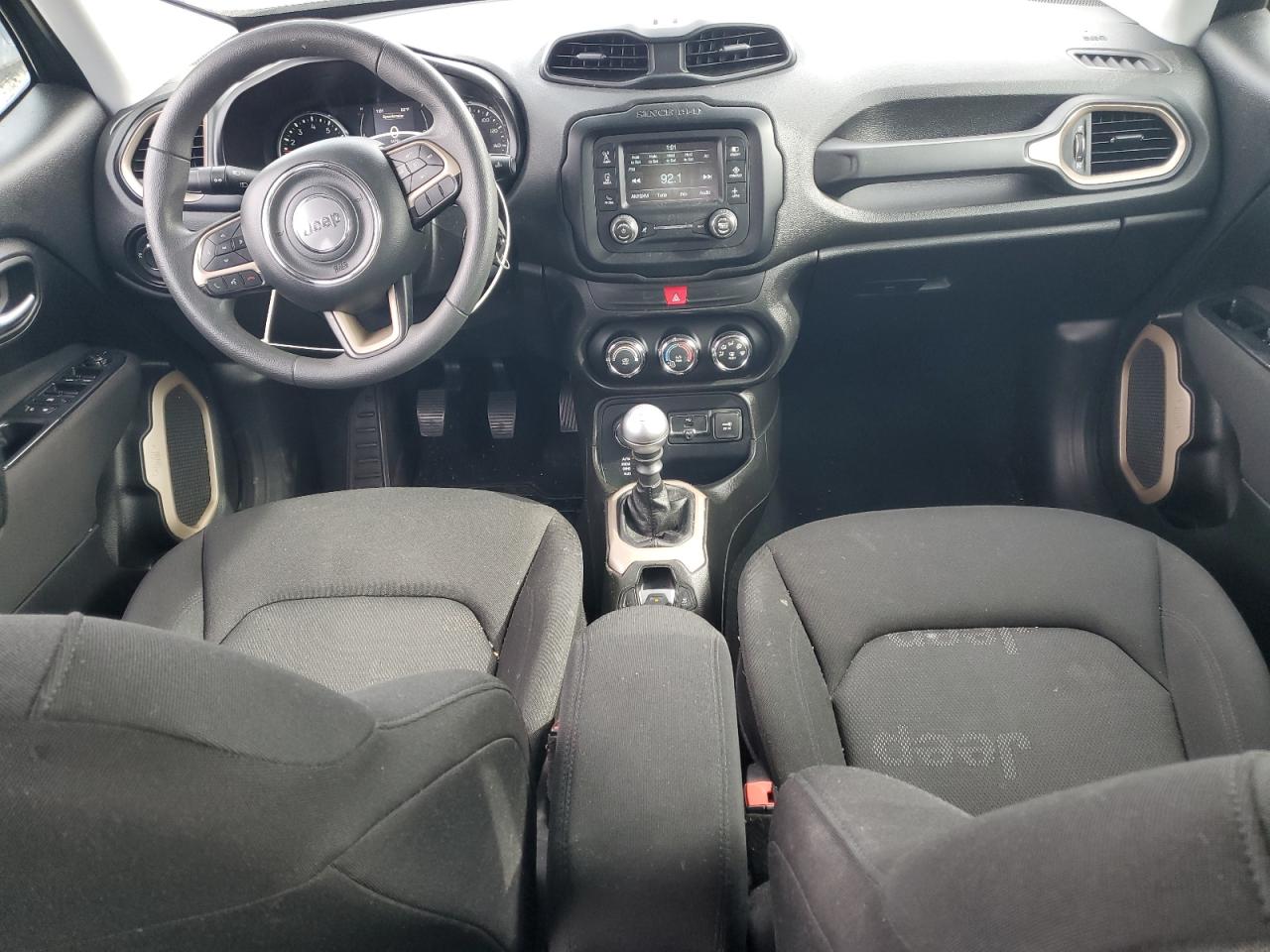 2019 Jeep Renegade - Image 8