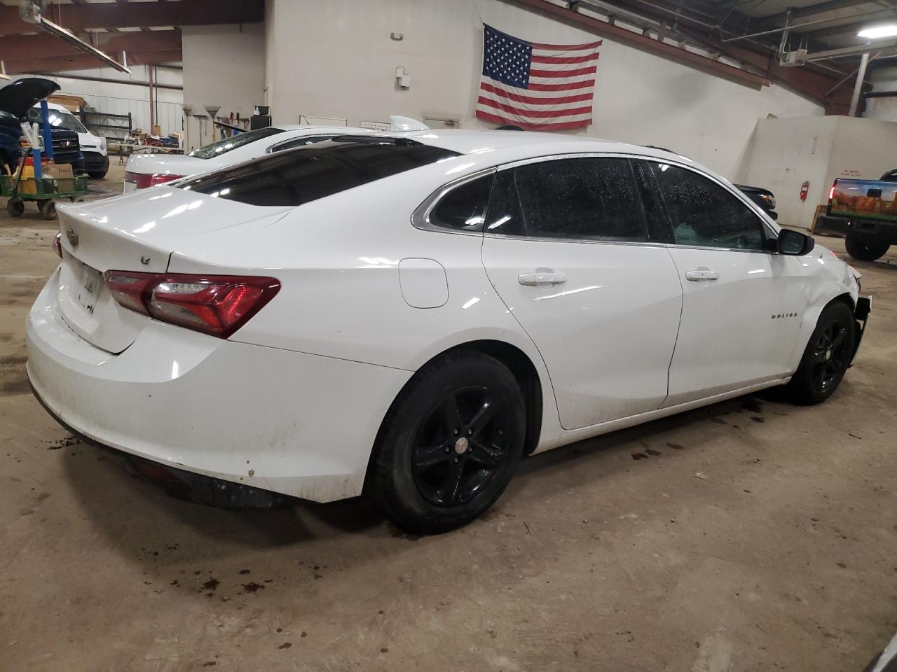 2019 Chevrolet Malibu - Image 3