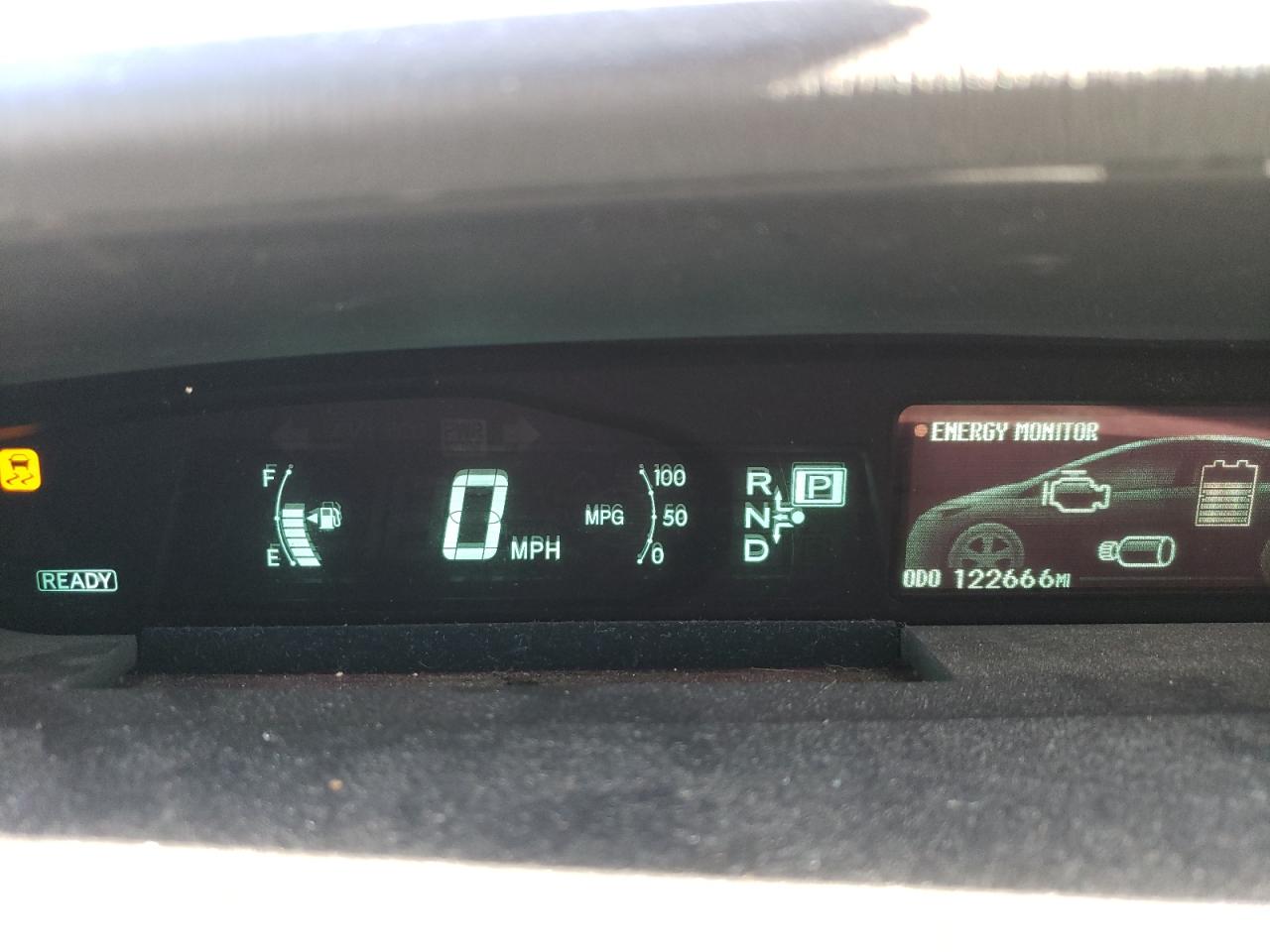2014 Toyota Prius - Image 9