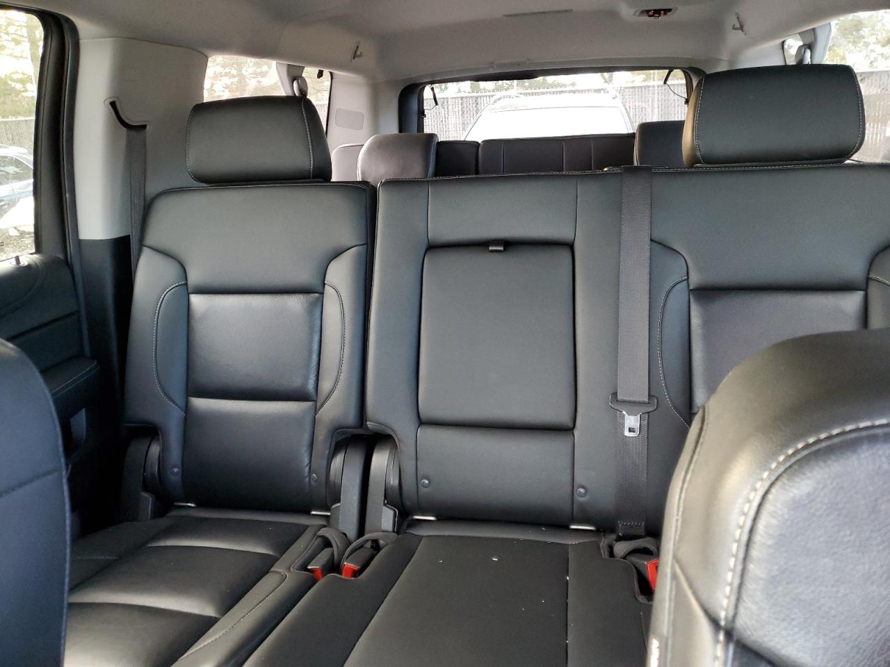 1GNSKHKC8KR138089 CHEVROLET SUBURBAN 2019