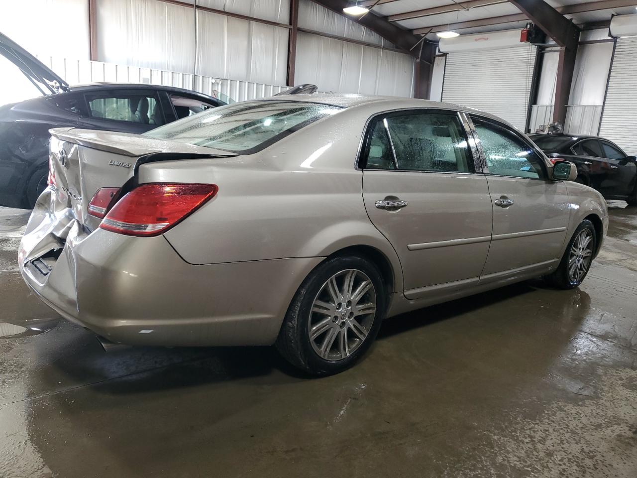 2007 Toyota Avalon - Image 3