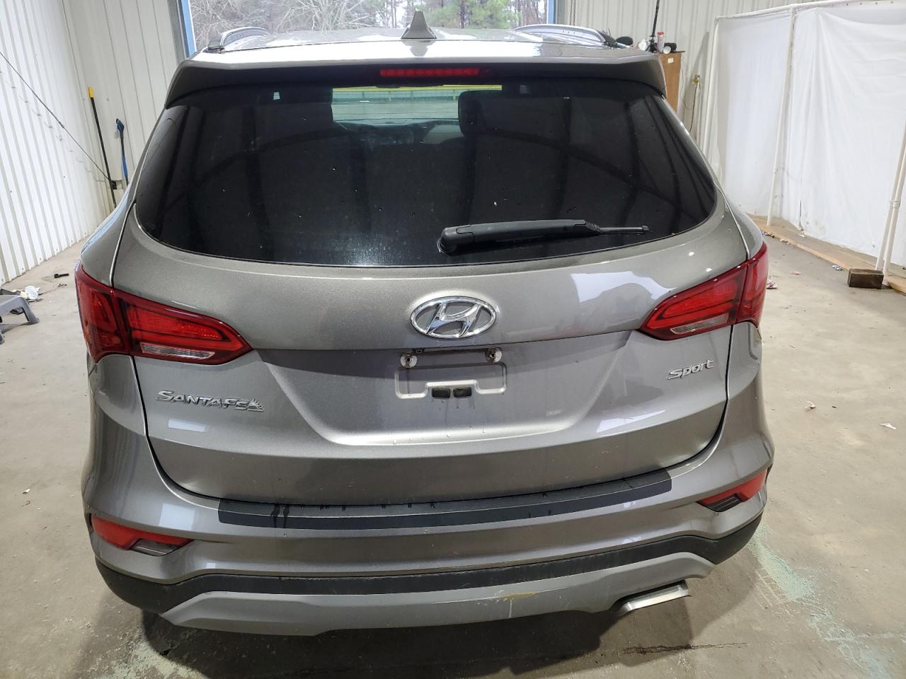 2018 Hyundai Santa Fe - Image 6