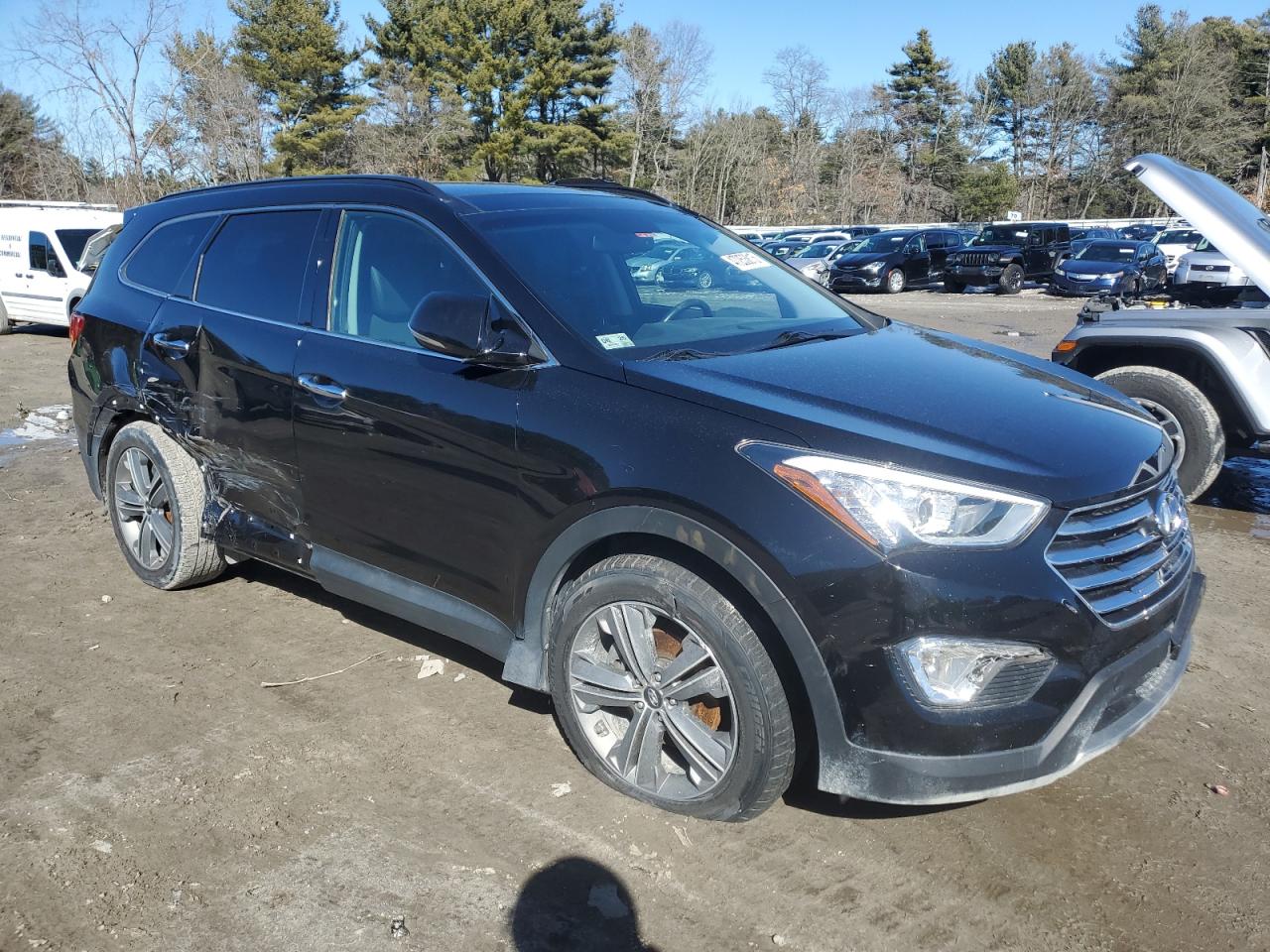 2016 Hyundai Santa Fe - Image 4