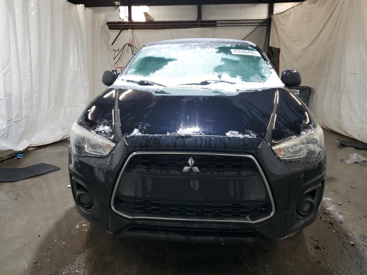 2015 Mitsubishi Outlander - Image 5
