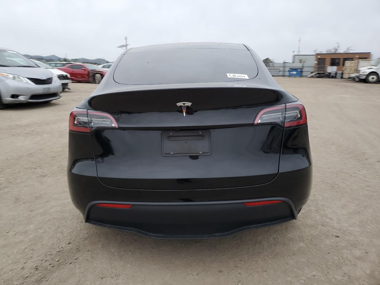 7SAYGDED2RF028899 TESLA MODEL Y 2024