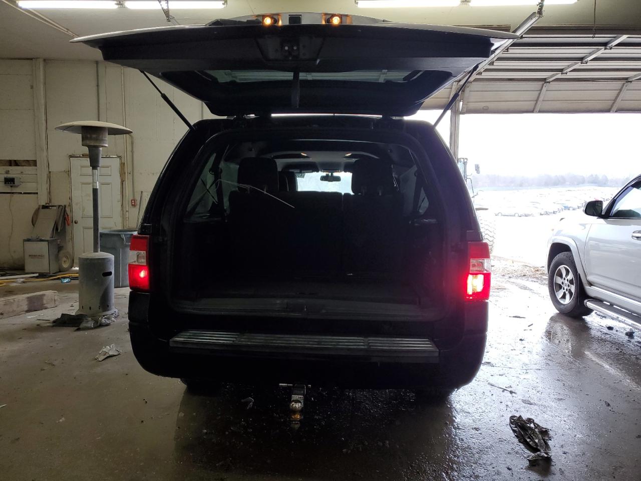 2008 Ford Expedition - Image 6
