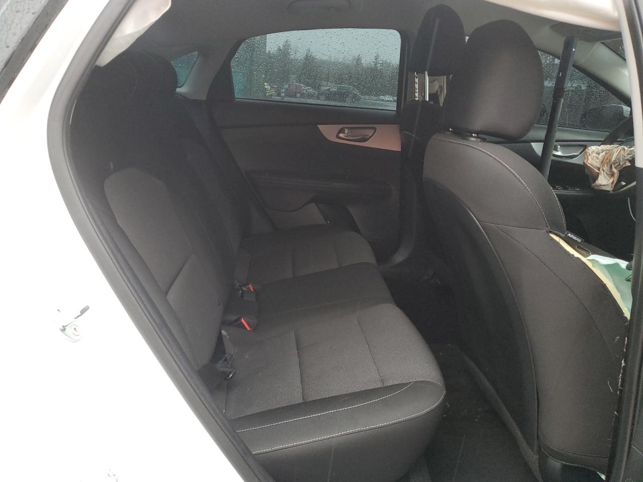 2023 Kia Forte - Image 10