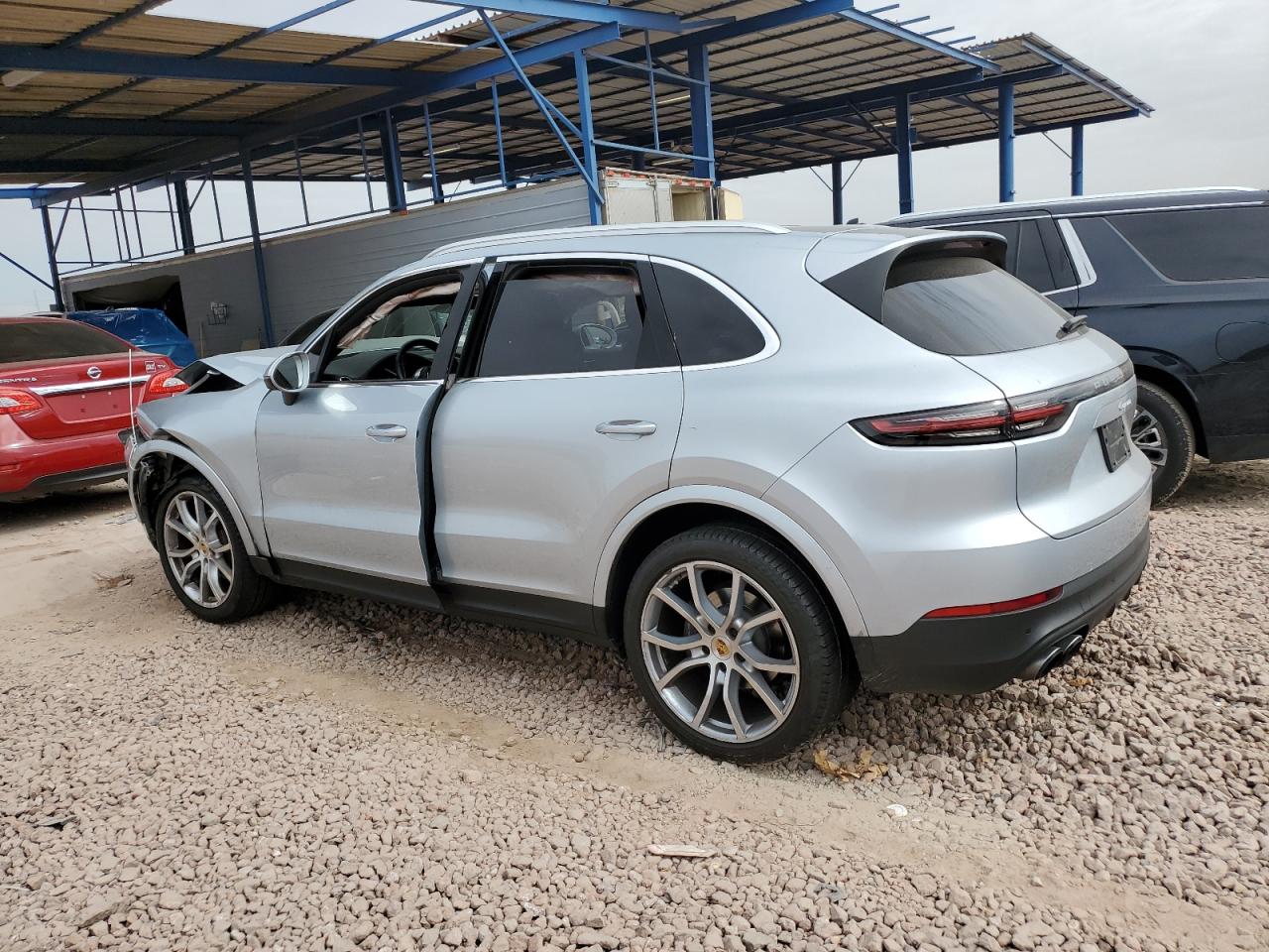 2019 Porsche Cayenne - Image 2