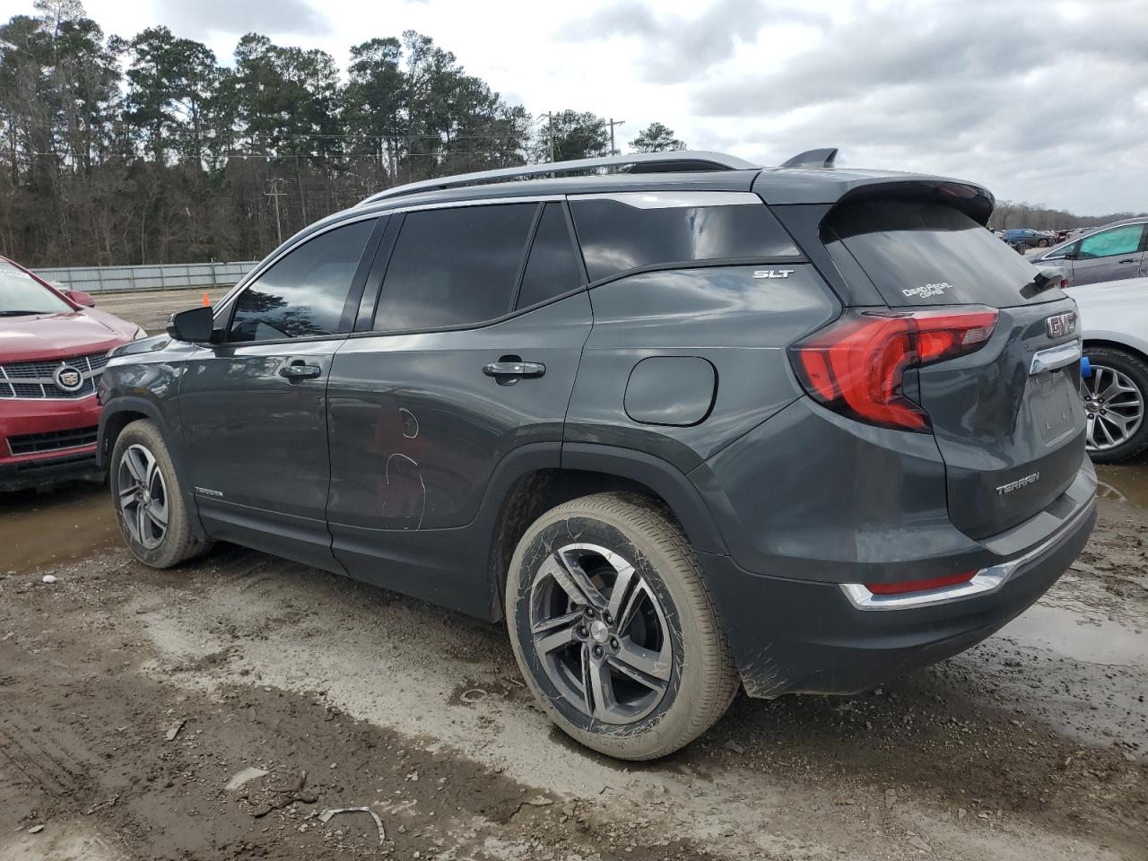 2021 GMC Terrain - Image 2