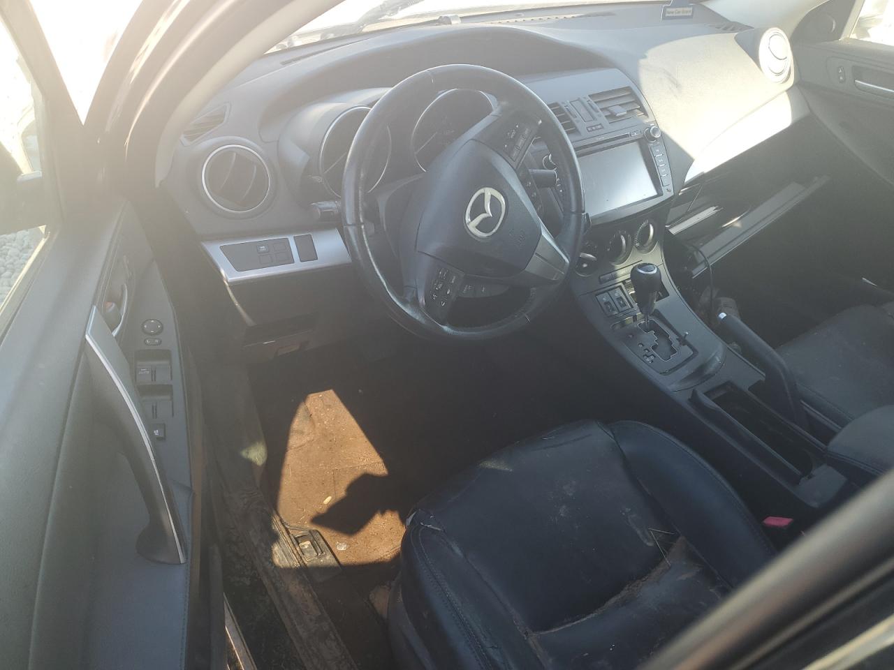 2012 Mazda 3 - Image 8