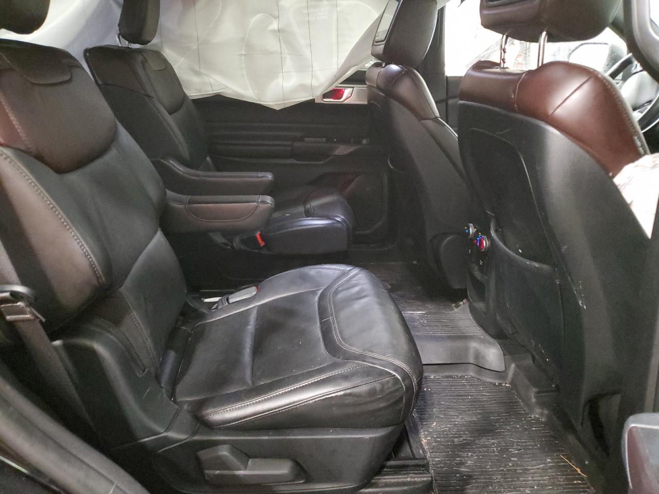 2020 Ford Explorer - Image 10