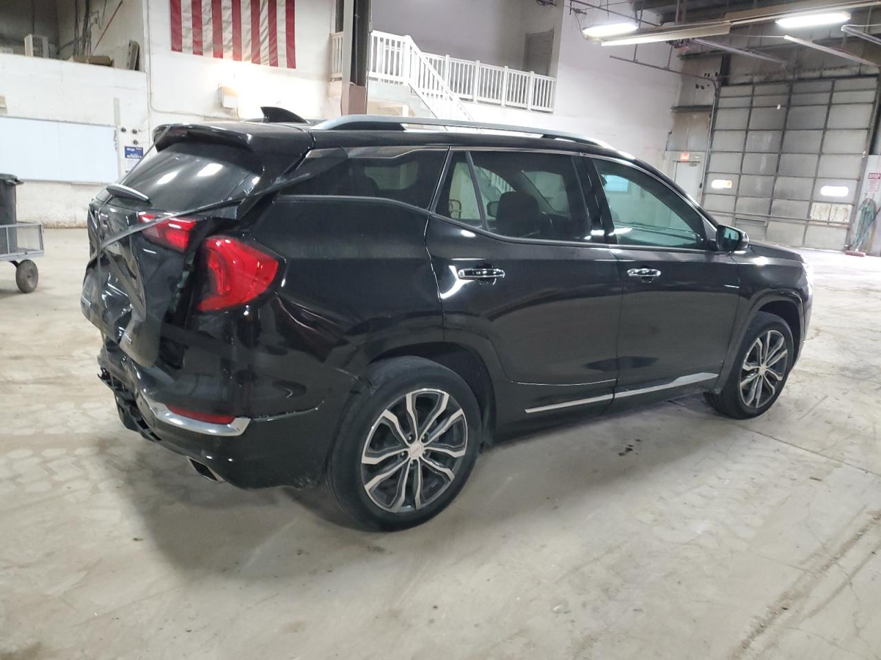 2018 GMC Terrain - Image 3