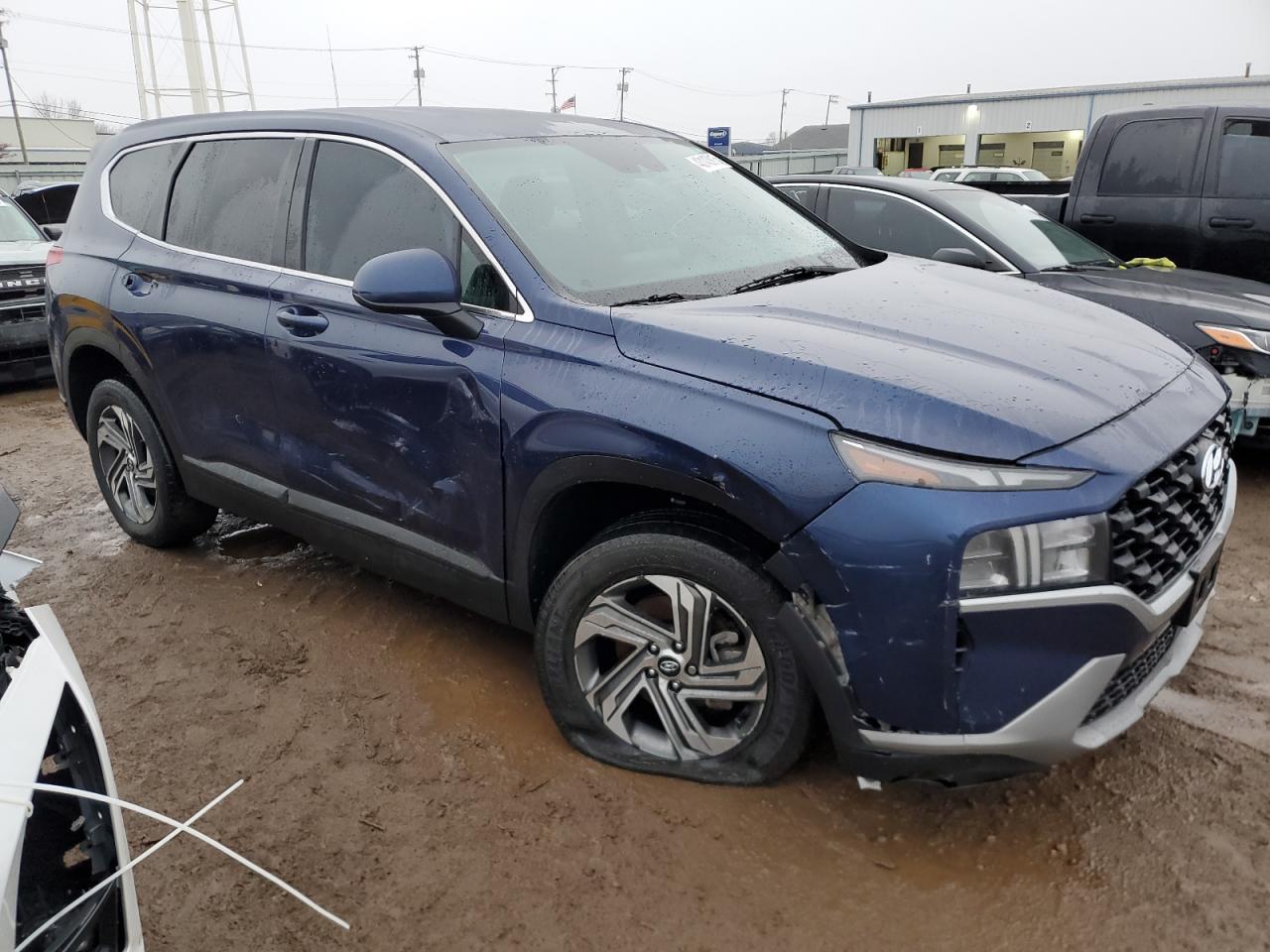 2023 Hyundai Santa Fe - Image 4