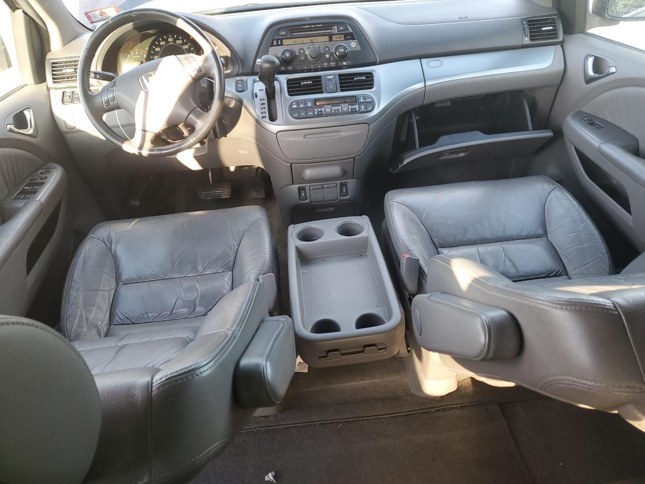 2009 Honda Odyssey - Image 8