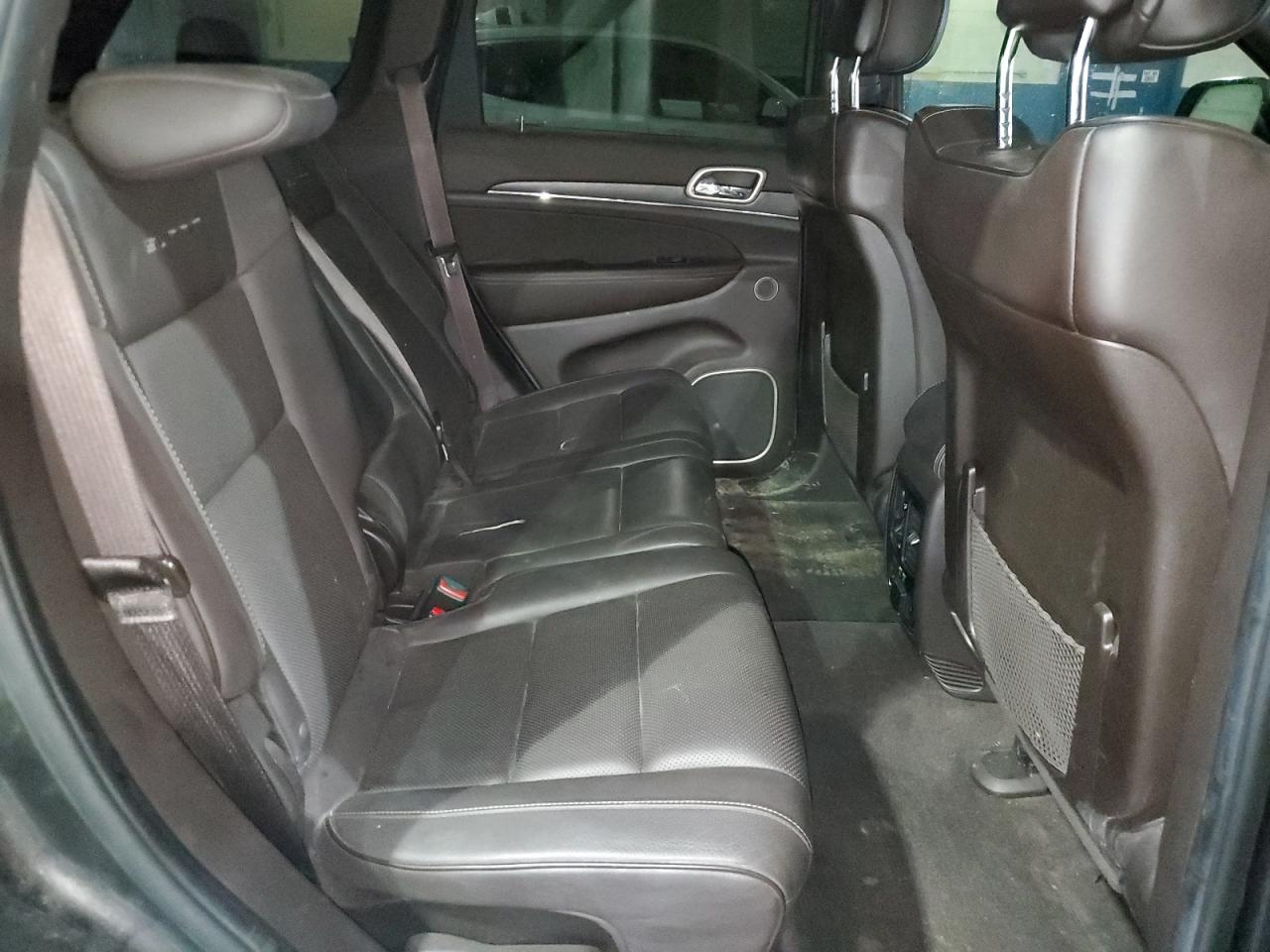 2014 Jeep Grand Cherokee - Image 11