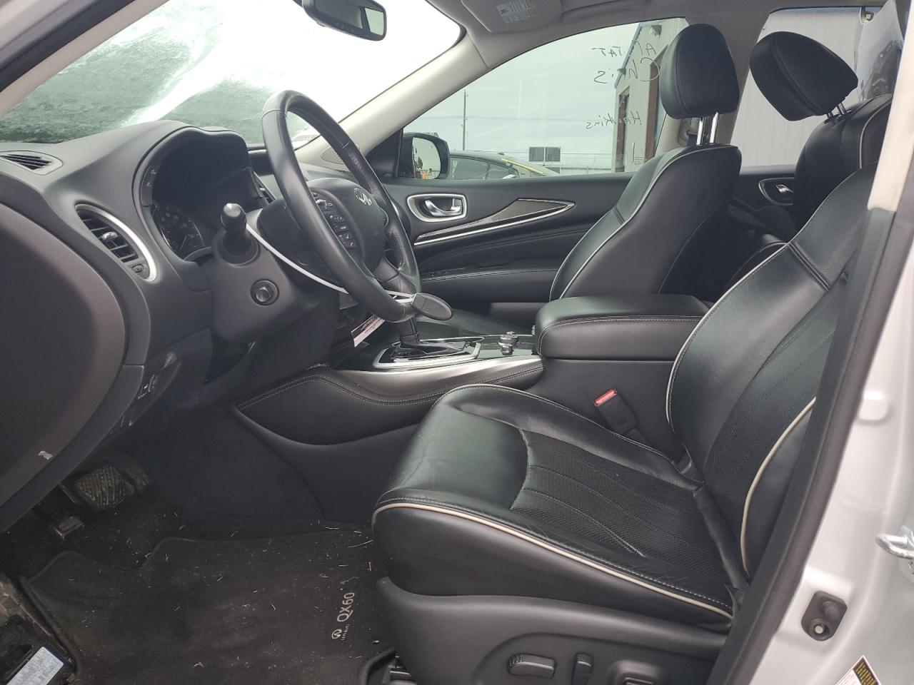 2017 Infiniti QX60 - Image 7