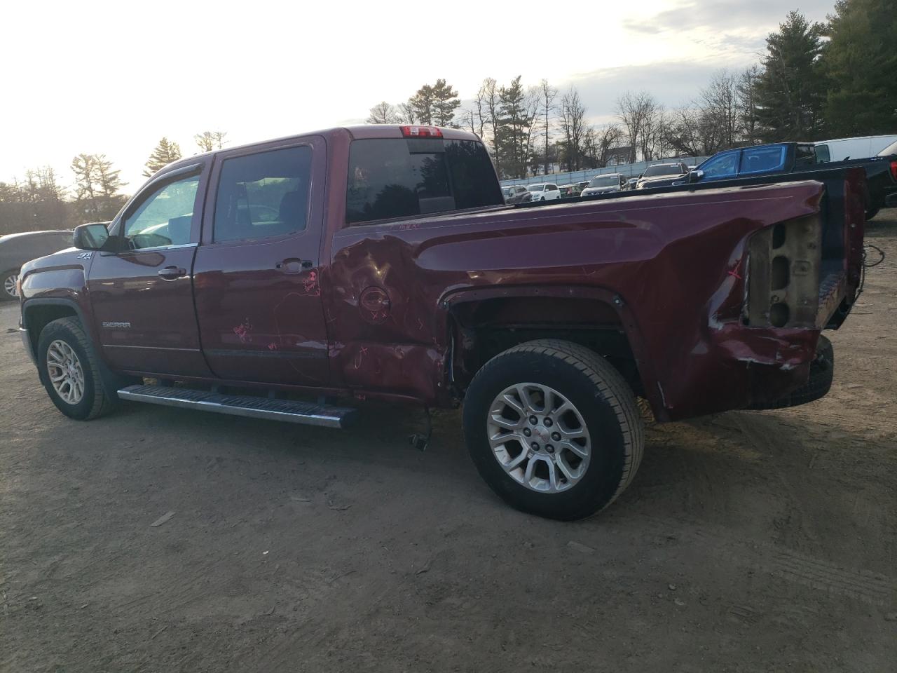 2014 GMC Sierra - Image 2