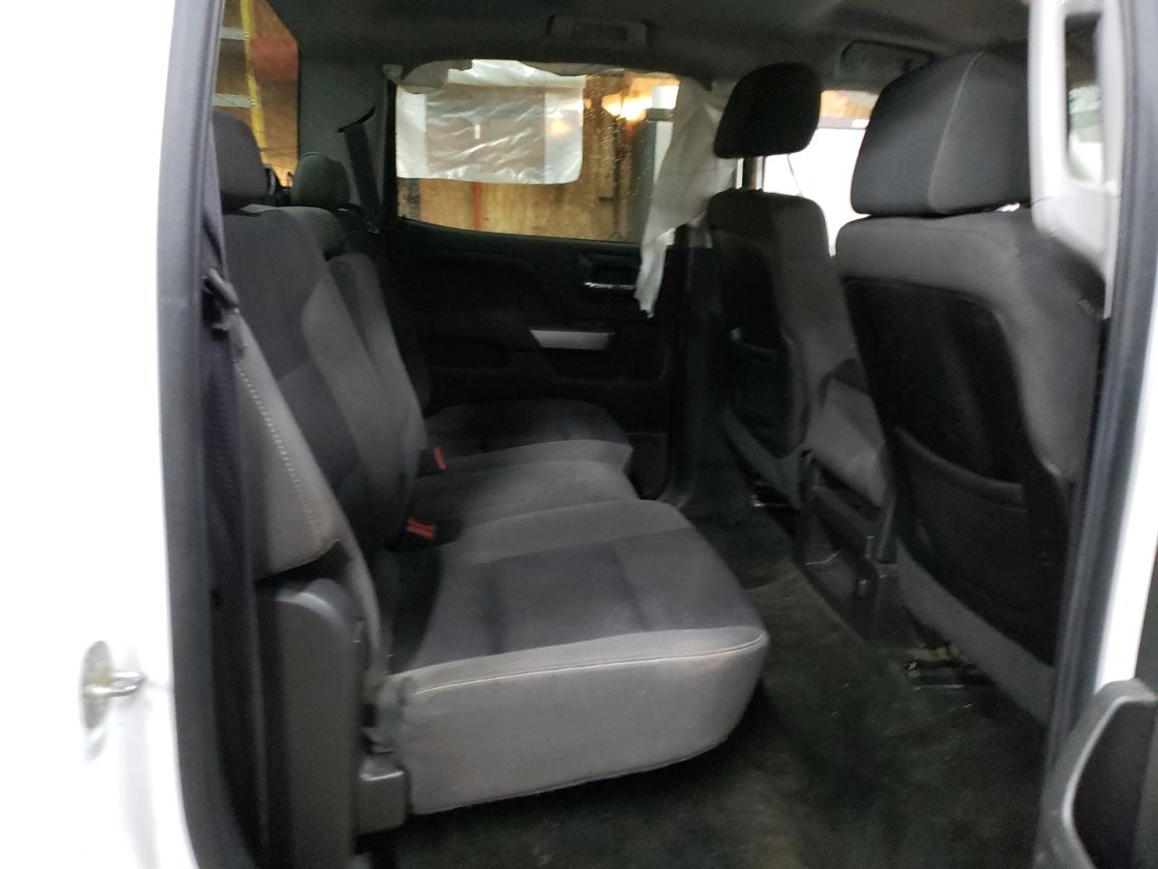 2014 Chevrolet Silverado - Image 10