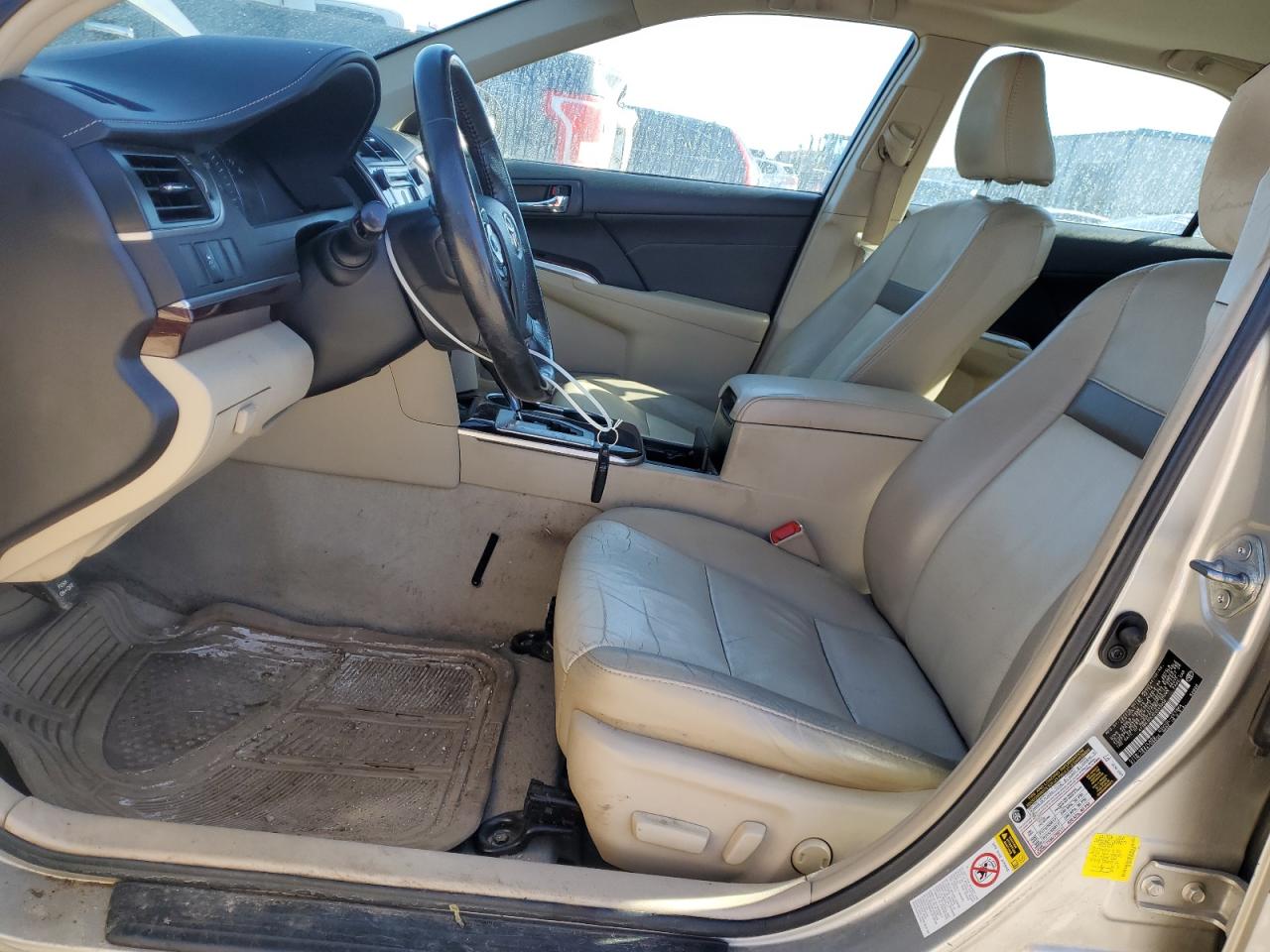 2014 Toyota Camry - Image 8