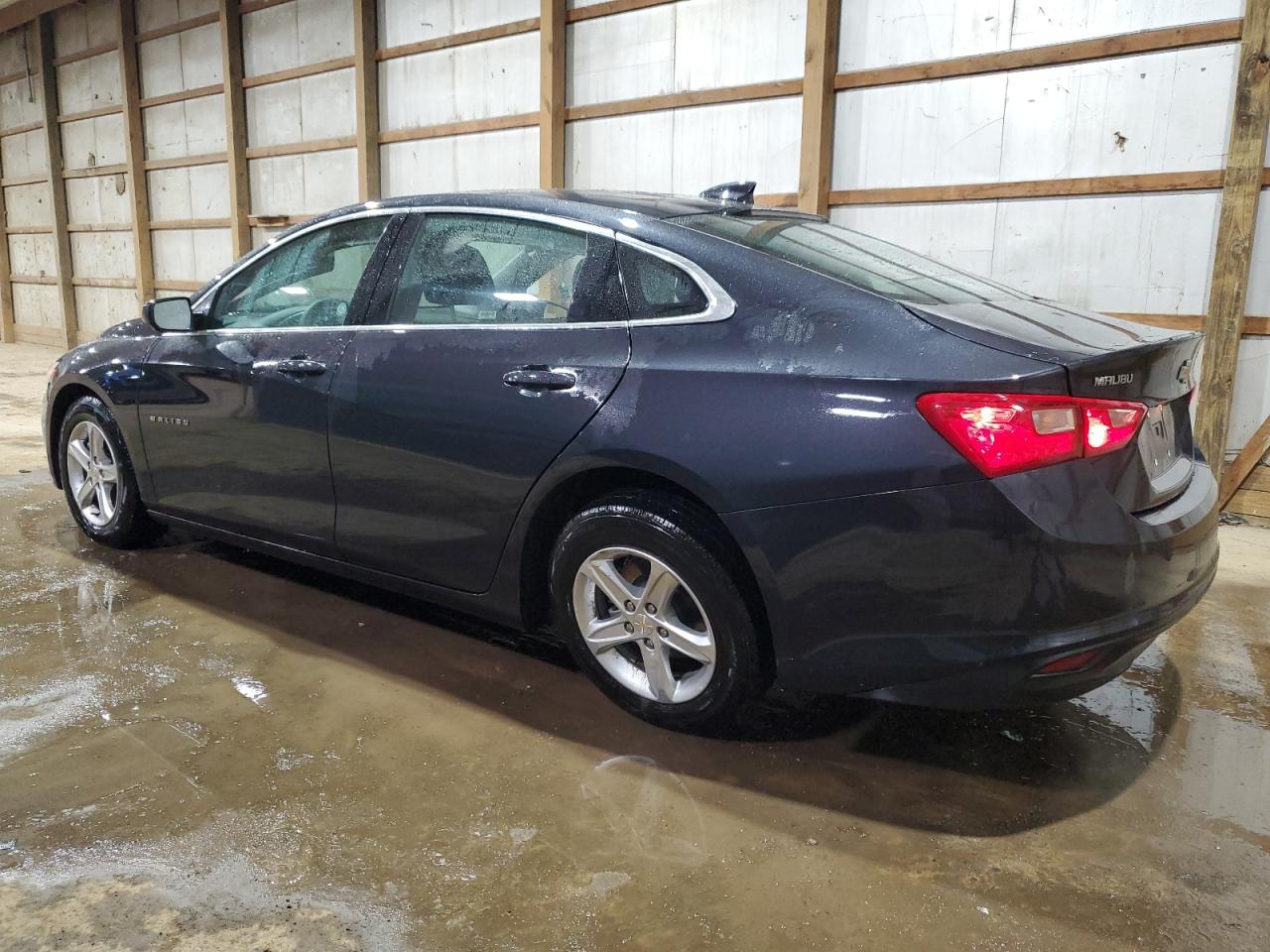 2023 Chevrolet Malibu - Image 2