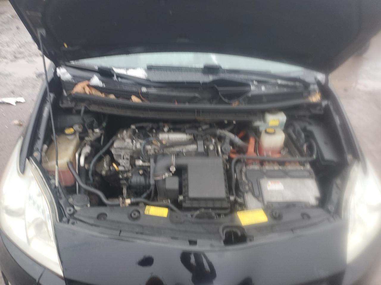 2010 Toyota Prius - Image 11