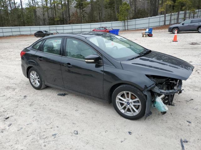 Sedans FORD FOCUS 2015 Czarny