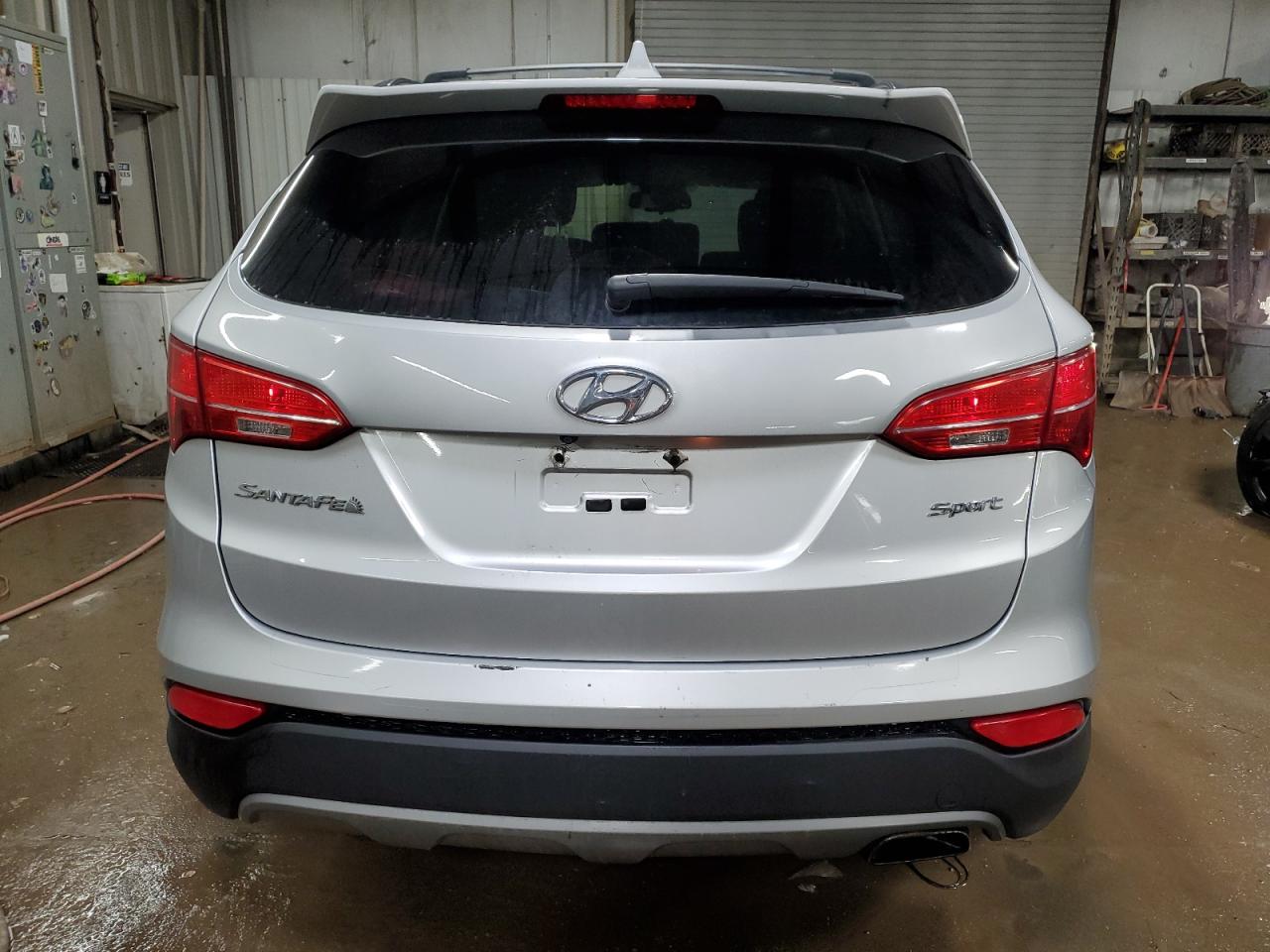 2016 Hyundai Santa Fe - Image 6