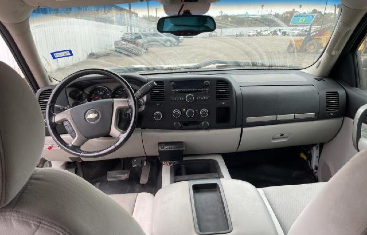 2009 Chevrolet Silverado - Image 9