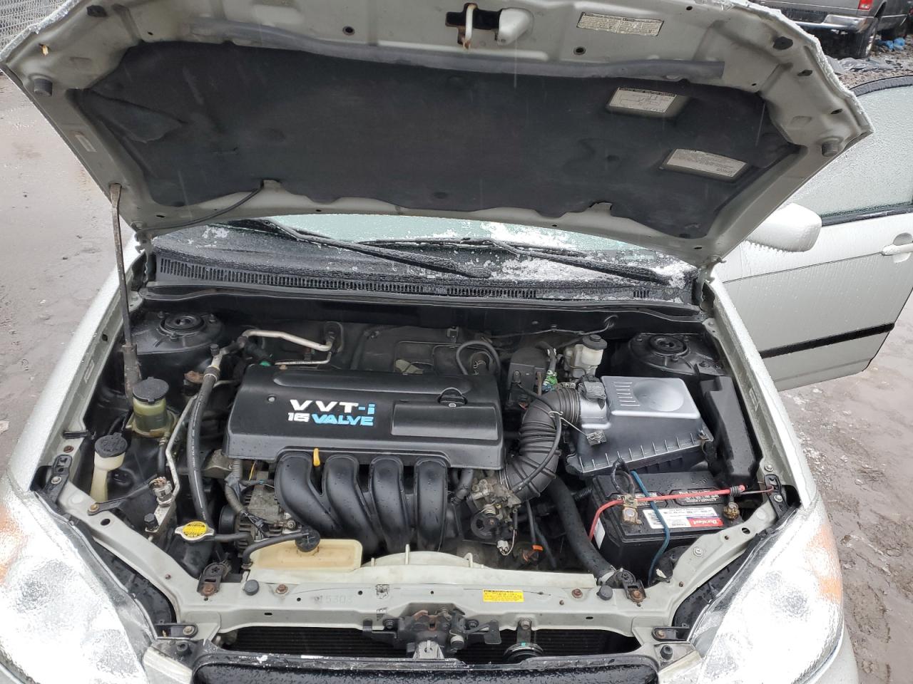 2004 Toyota Corolla - Image 11