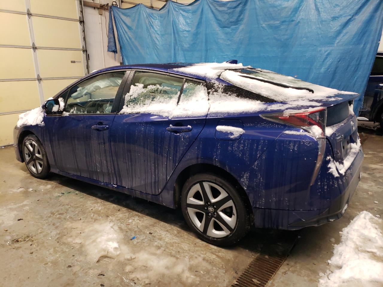 2018 Toyota Prius - Image 2