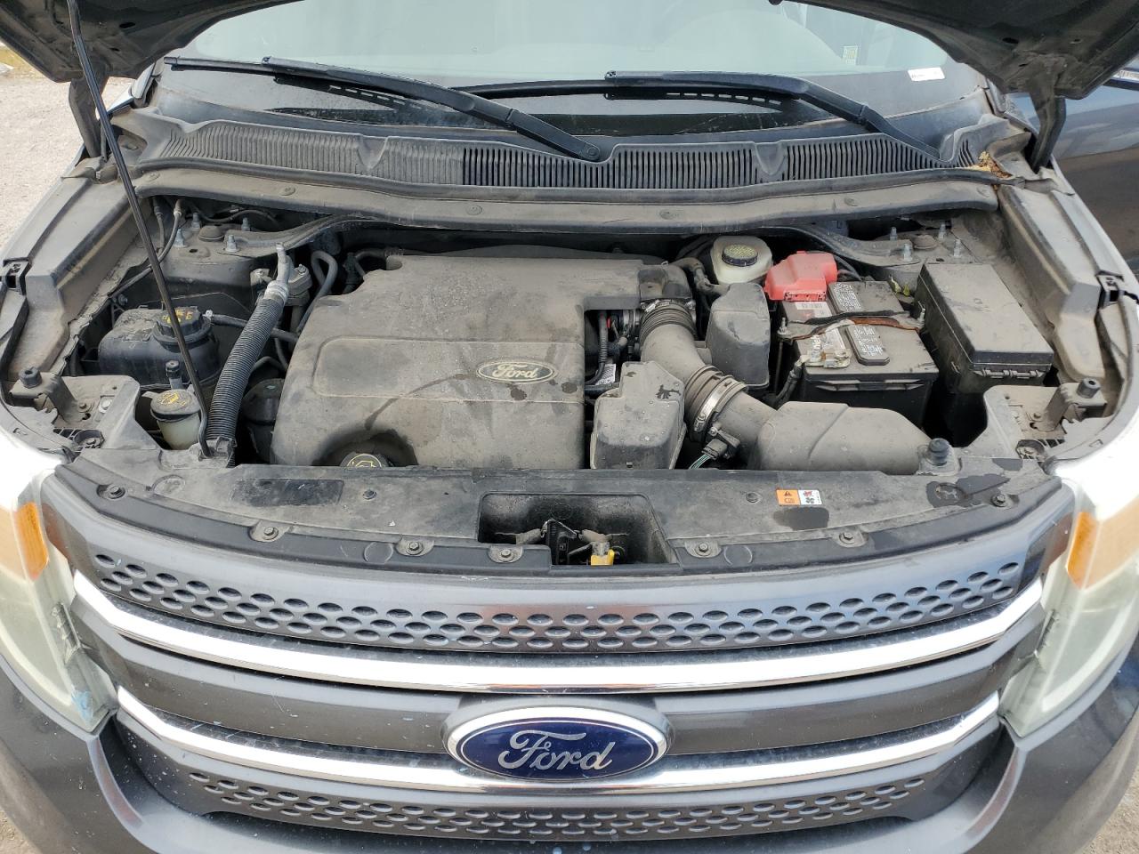 2015 Ford Explorer - Image 13
