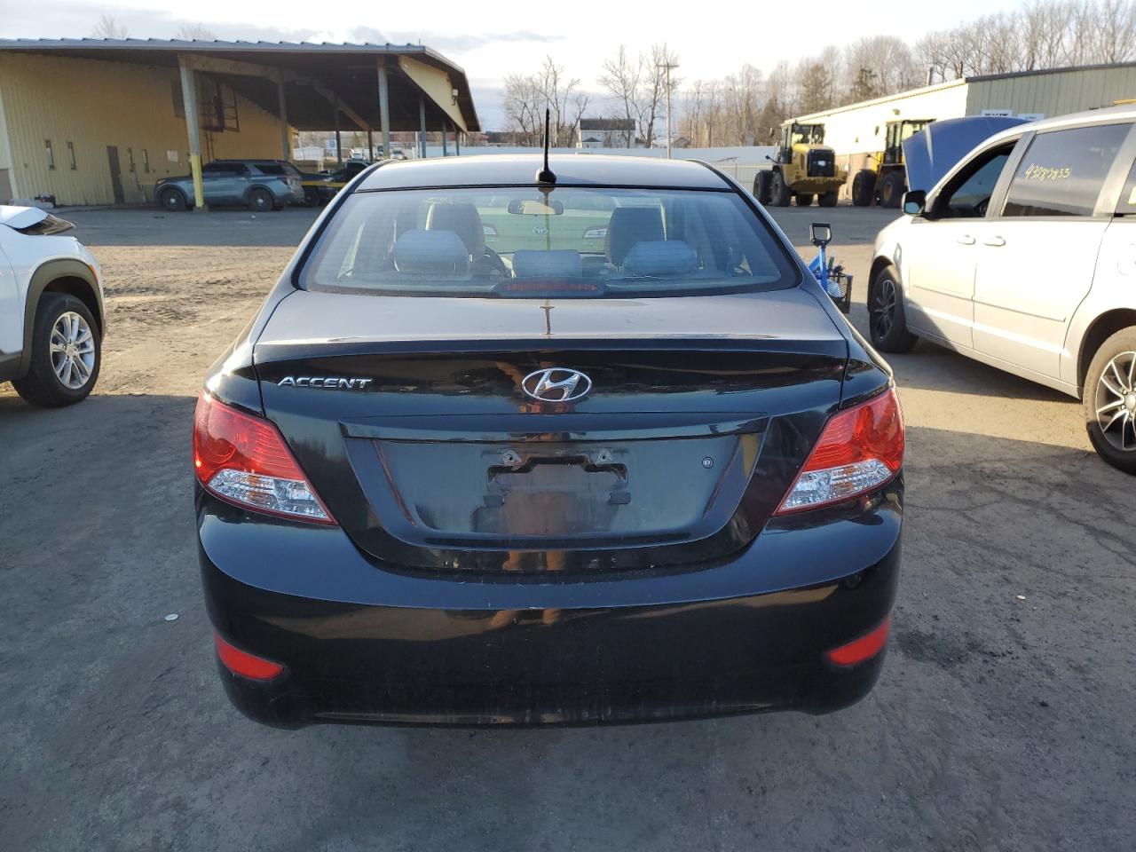 2014 Hyundai Accent - Image 6