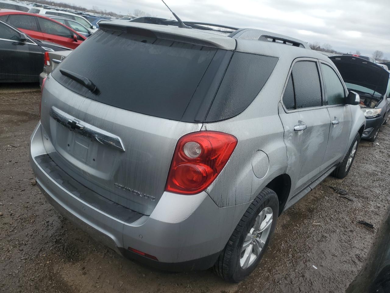 2010 Chevrolet Equinox - Image 3
