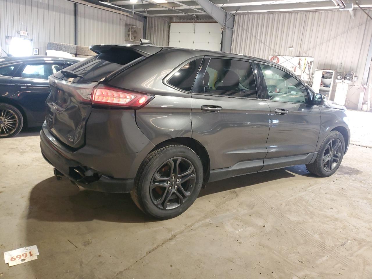 2018 Ford Edge - Image 3