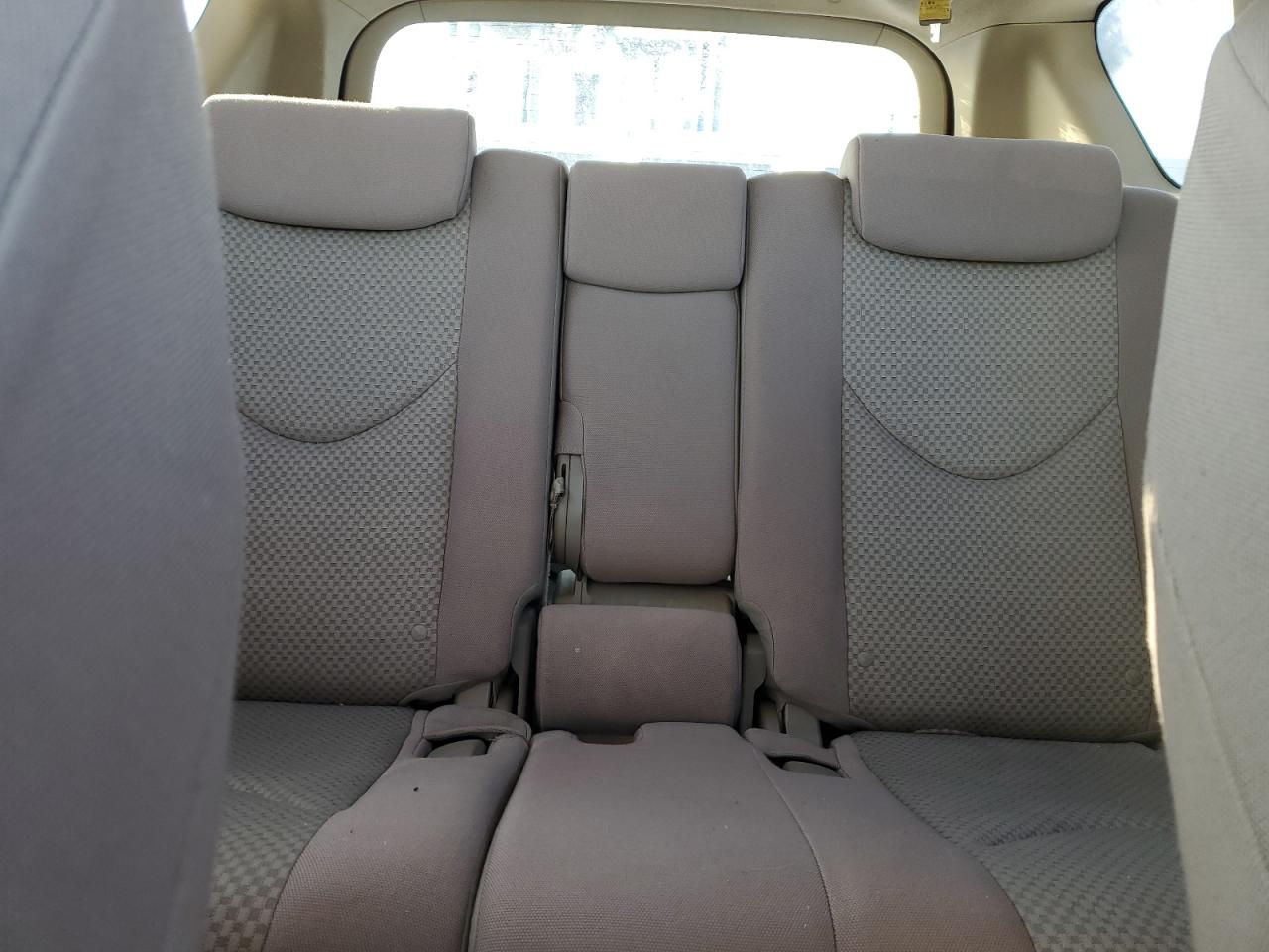 2006 Toyota RAV 4 - Image 10