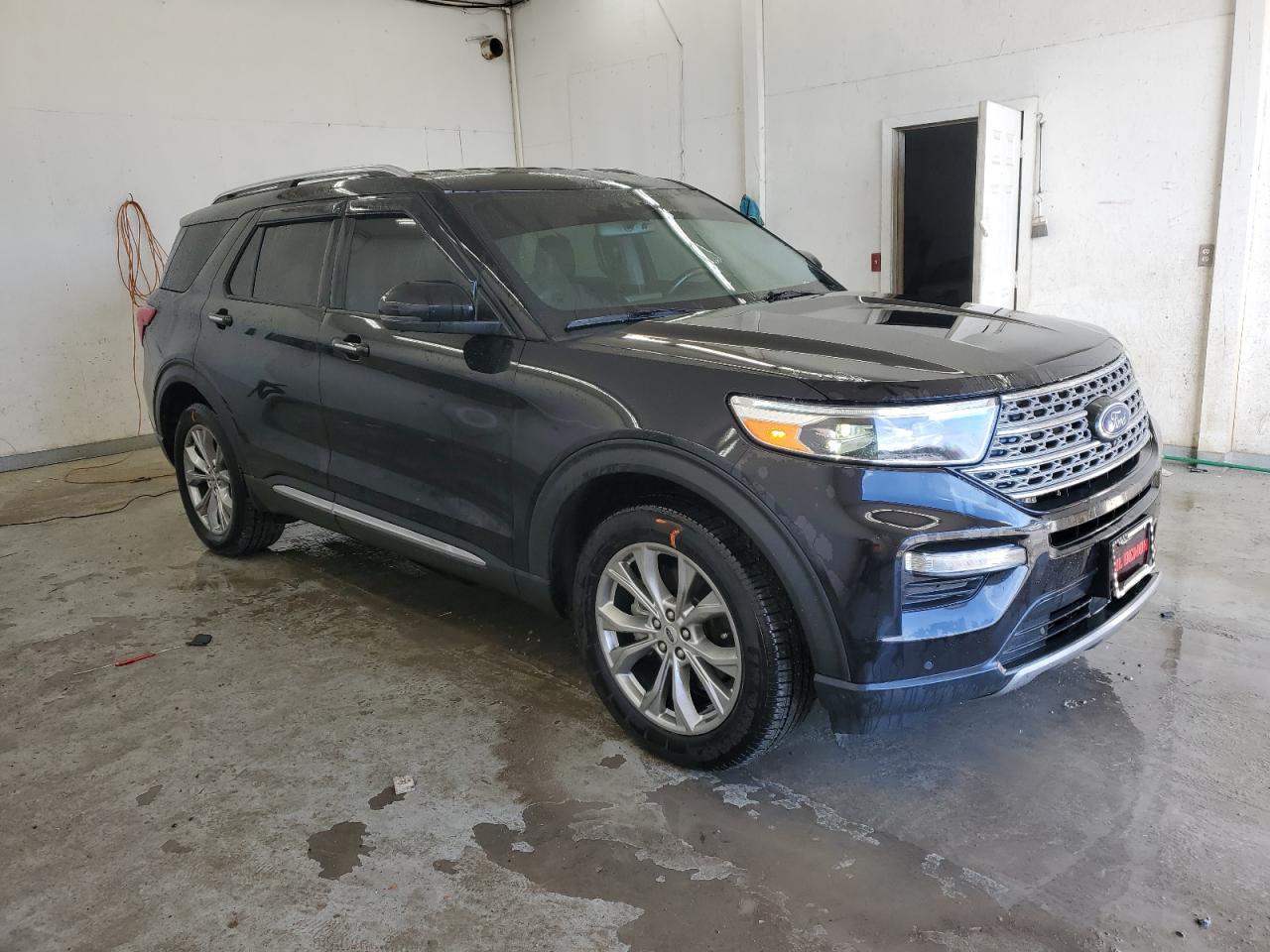 2021 Ford Explorer - Image 4