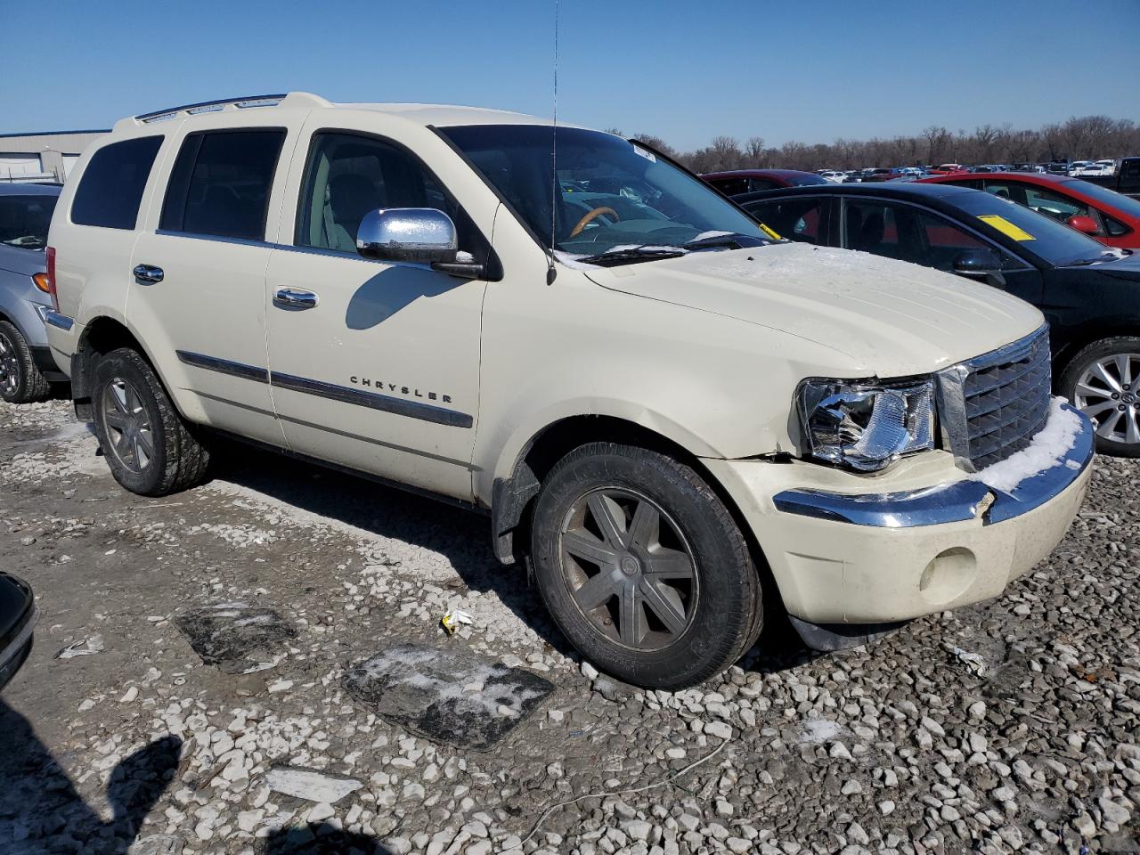 2009 Chrysler Aspen - Image 4