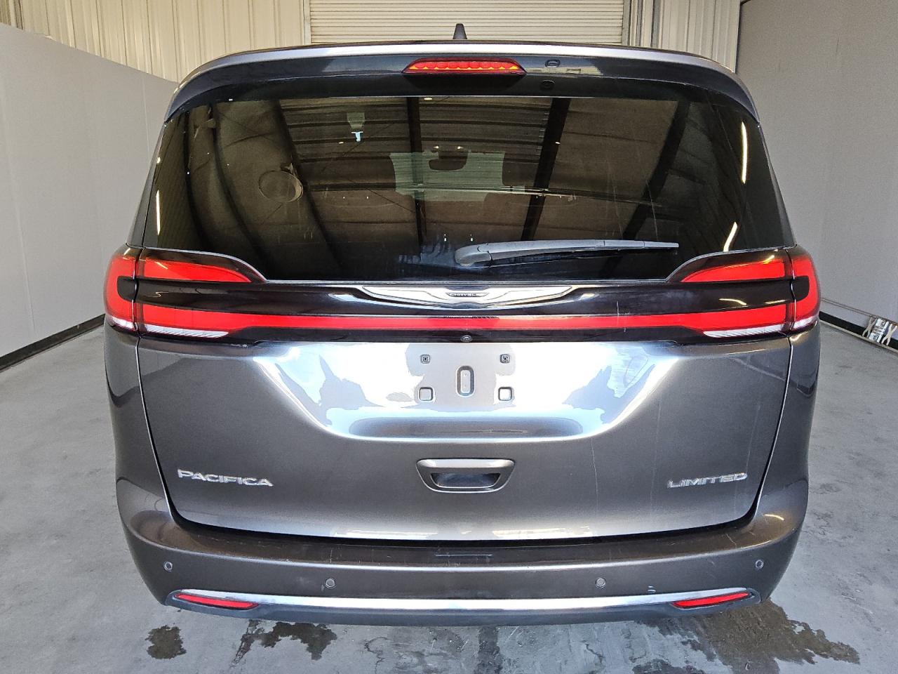 2022 Chrysler Pacifica - Image 6